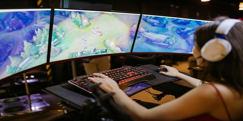 The Rise of E-Sports: From Niche to Mainstream