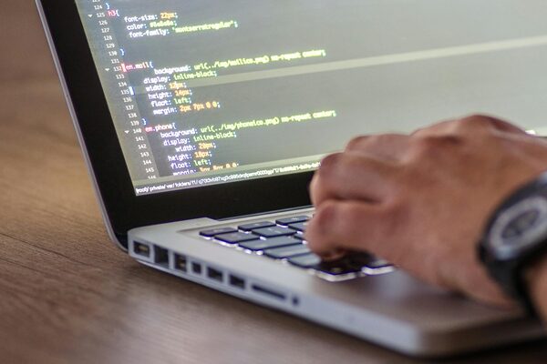 How to Choose the Right Payroll Software for Your Small Business